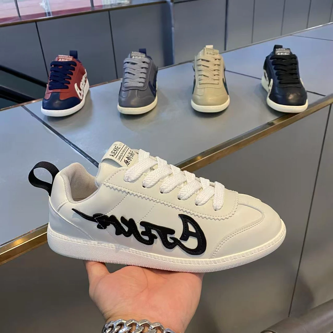 2025秋季新款耐磨车缝线休闲鞋时尚百搭潮流男士软底运动鞋男鞋