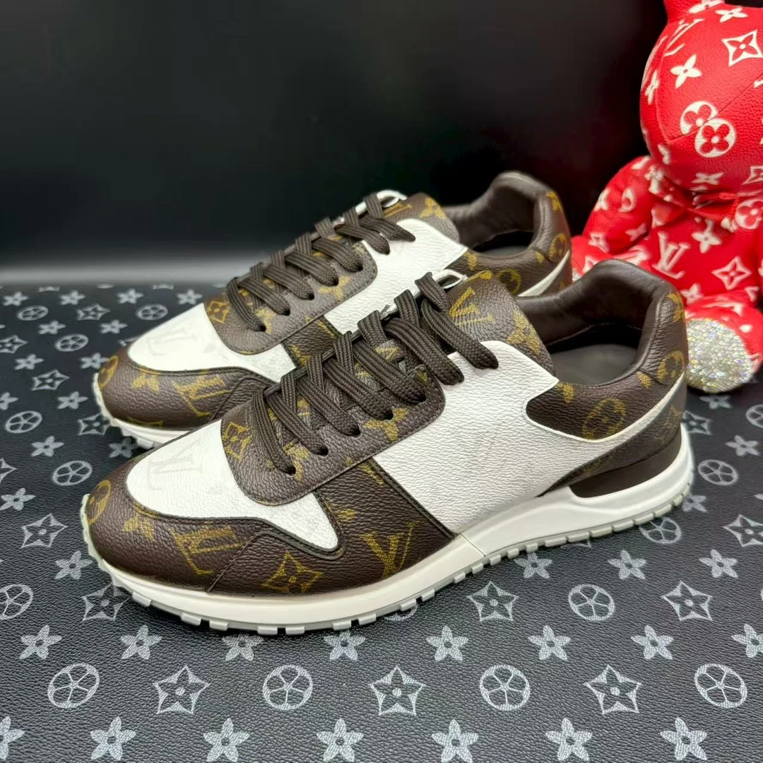 95新 LouisVuitton/路易威登 白棕老花运动鞋40欧码 ddm2840