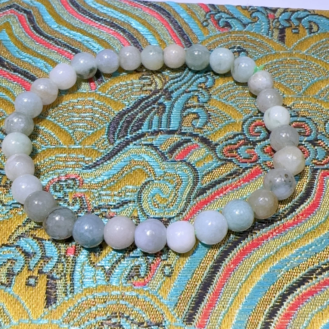 天然a货翡翠吊坠YY多样性发其一