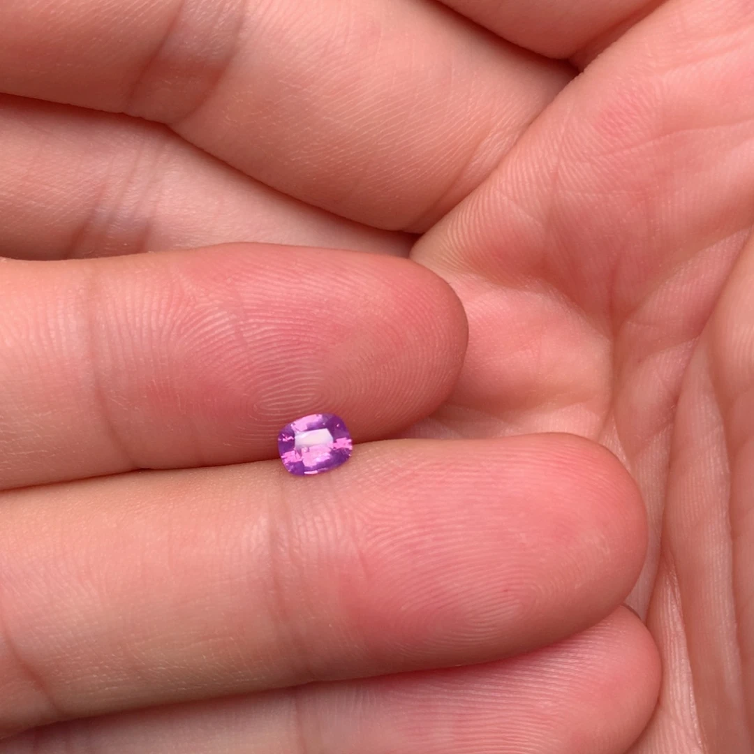 彩色蓝宝石裸石未镶嵌