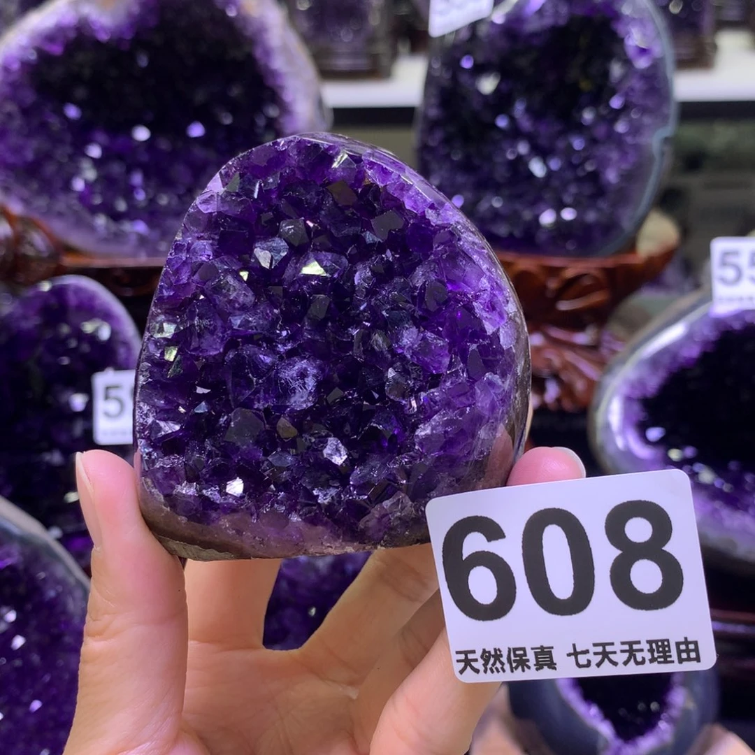 未镶嵌水晶大型摆件（非配饰）