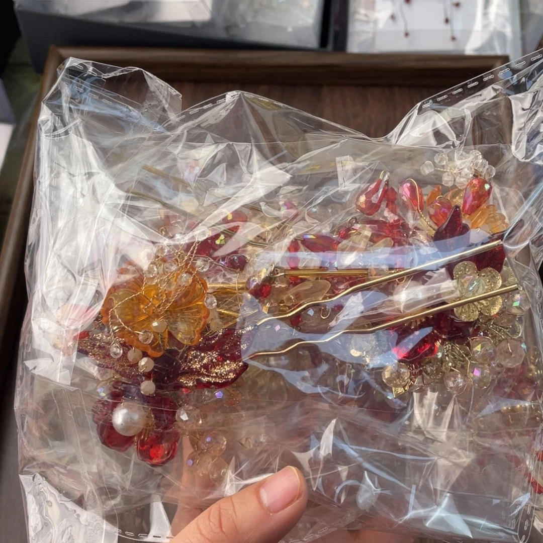 混合材质新娘头饰默认微瑕不退换
