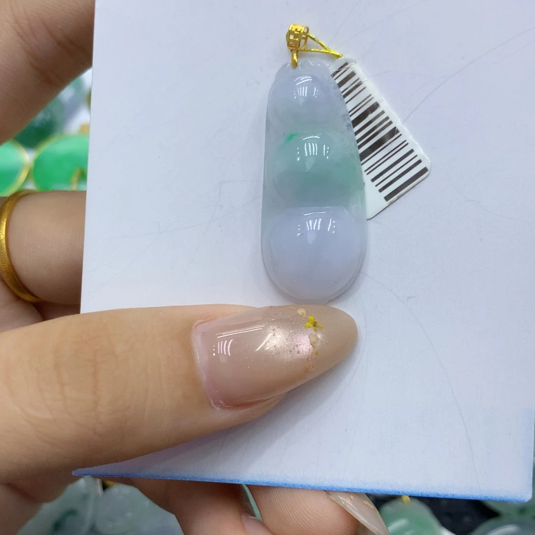翡翠18K金镶嵌颈饰翡翠