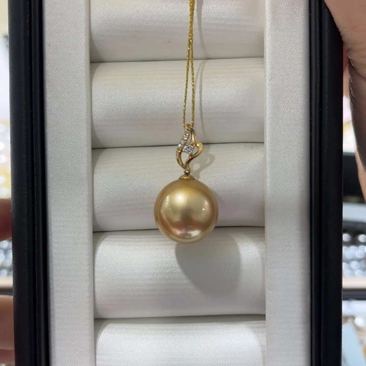 海水珍珠上新金珠设计款吊坠14-15mm18K金镶嵌