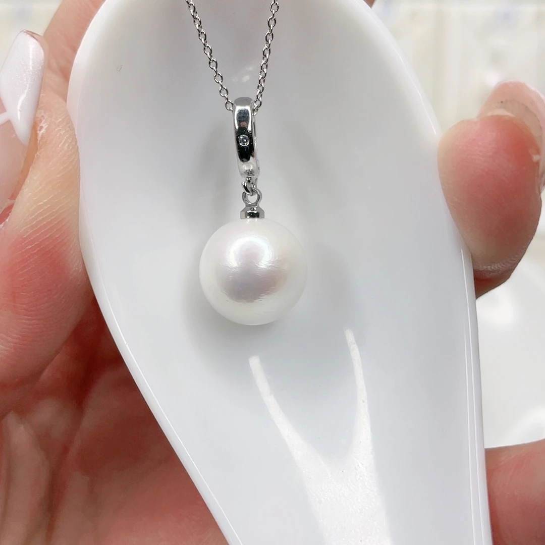 淡水珍珠吊坠(赠链)未镶嵌