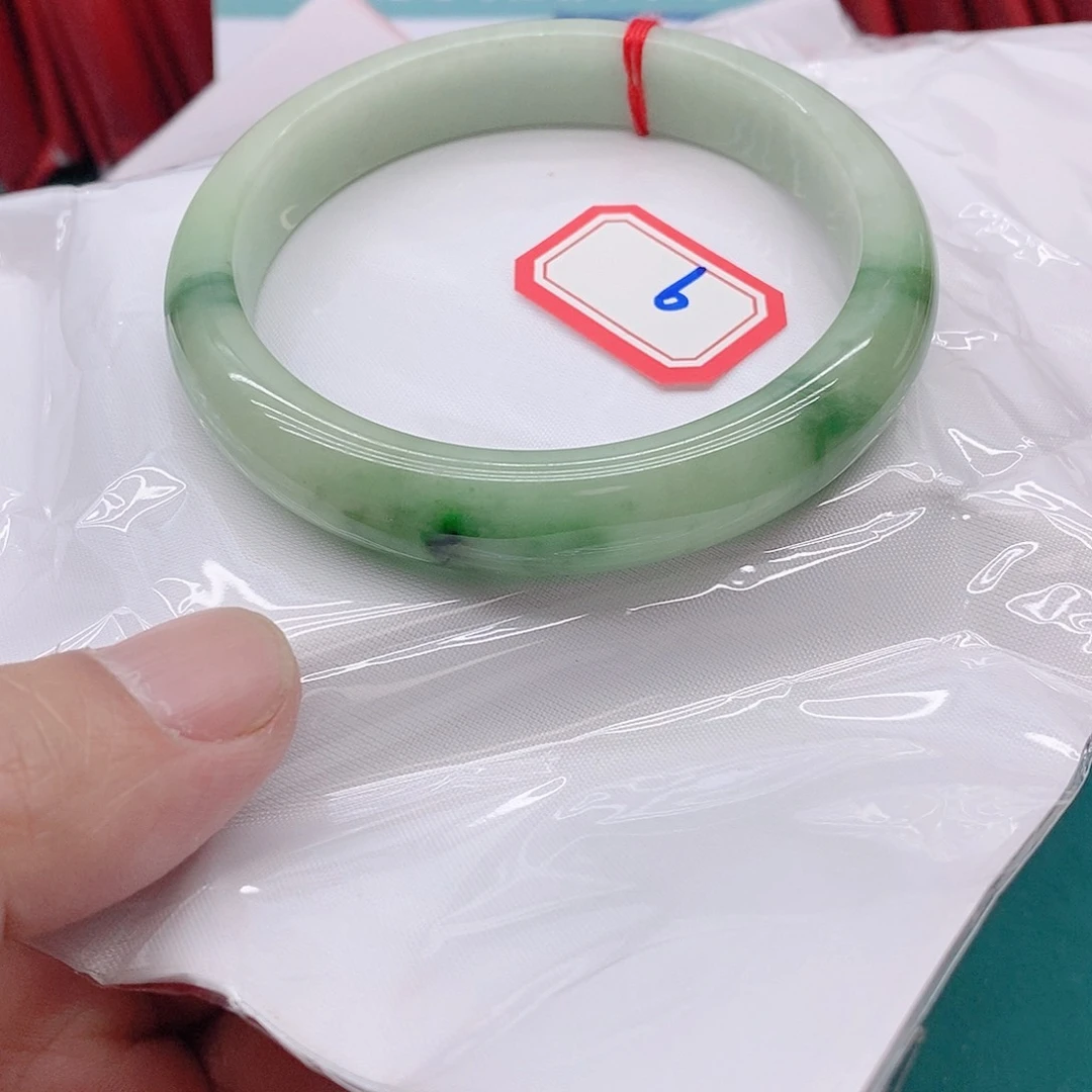 翡翠手镯未镶嵌望*09999999