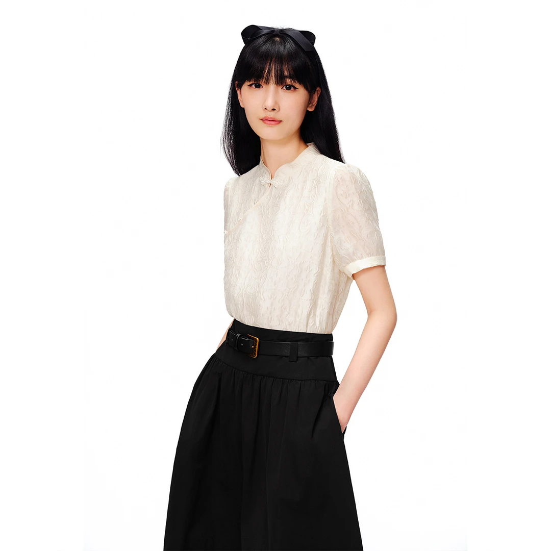 SALT.P可颜 (一秒入夏）米白新中式暗纹提花单上衣AC34270150