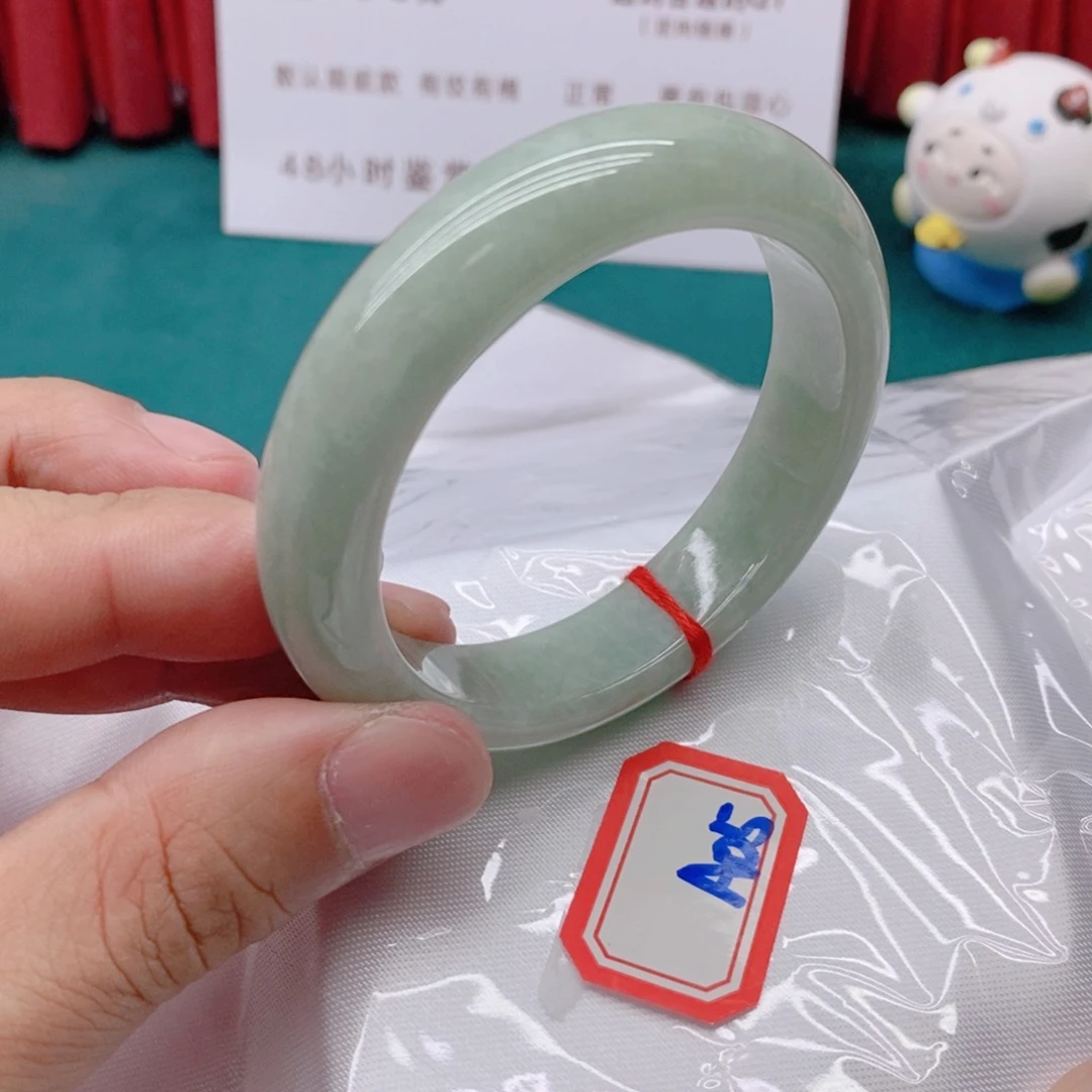 翡翠手镯未镶嵌A055555/50
