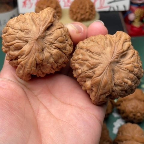 【闪购商品】文玩核桃吊坠52全品龙鼎