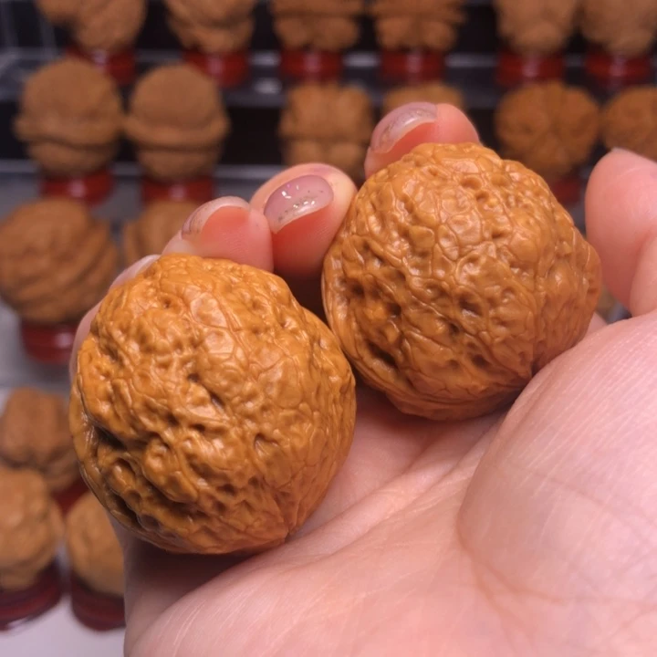 文玩核桃吊坠源****11金蟒萌萌包