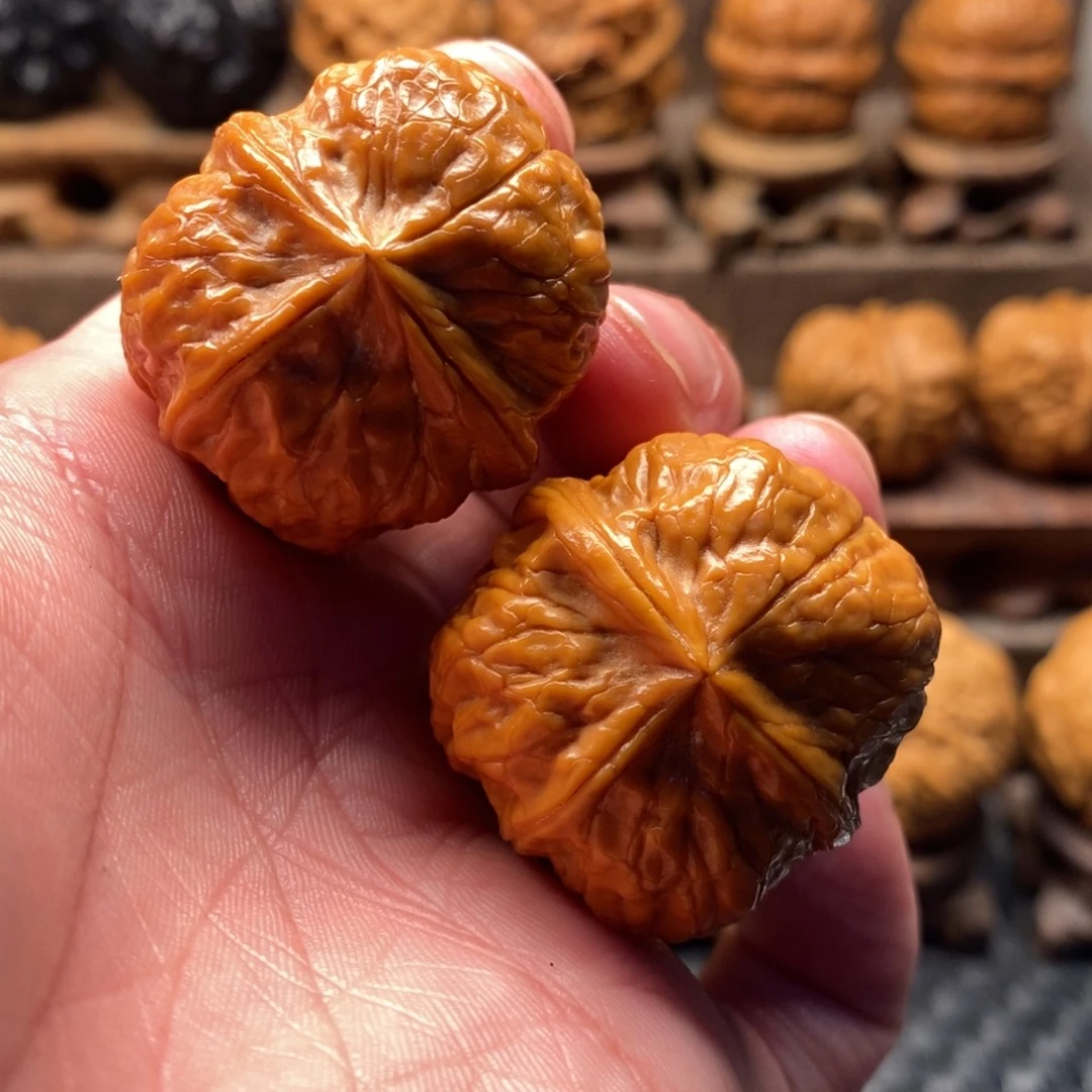 把件文玩核桃铁核桃