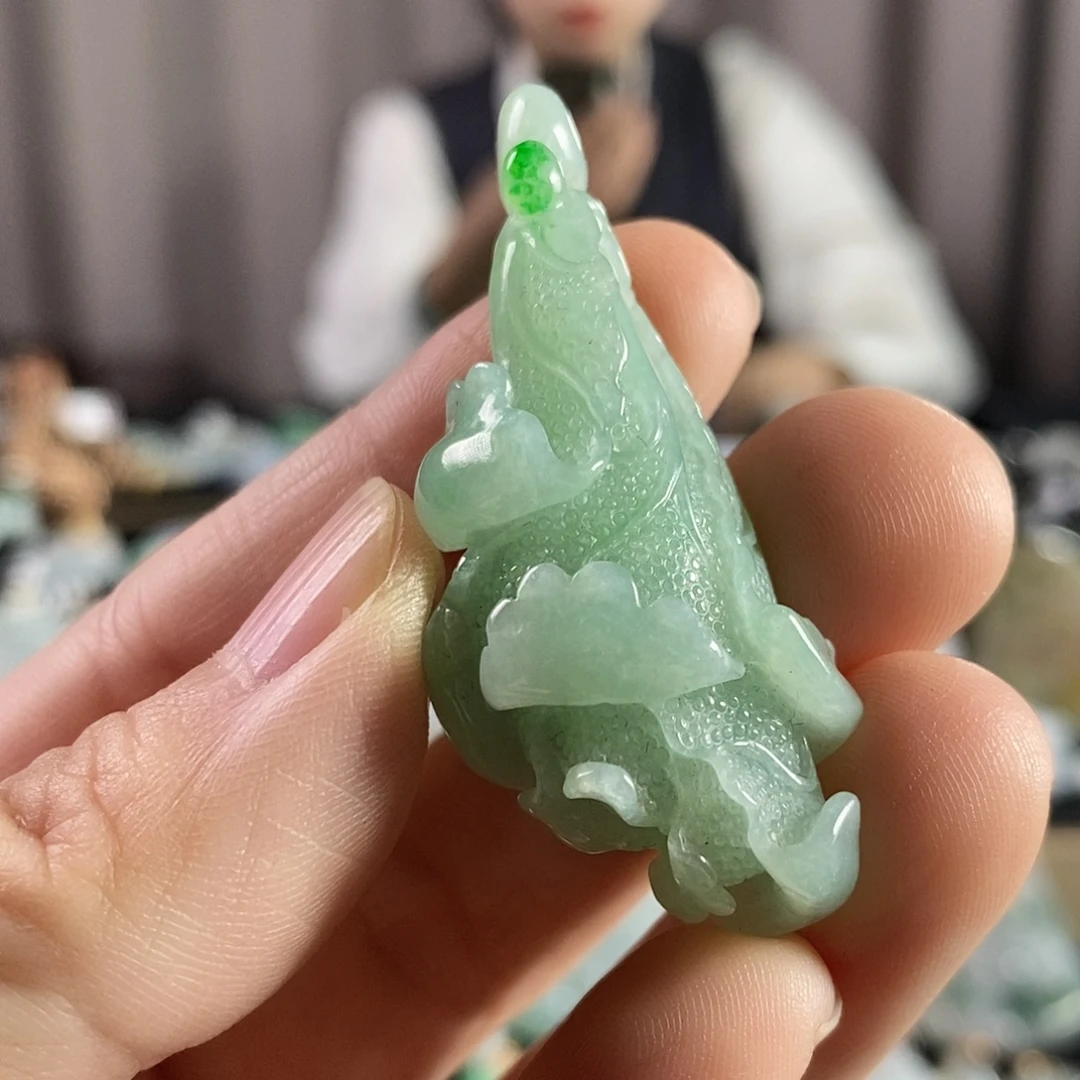 颈饰未镶嵌翡翠白菜