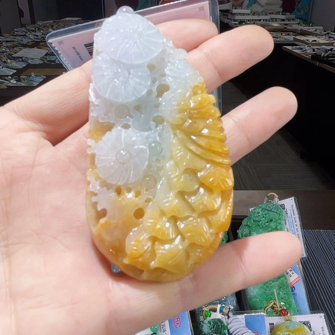 颈饰未镶嵌翡翠一