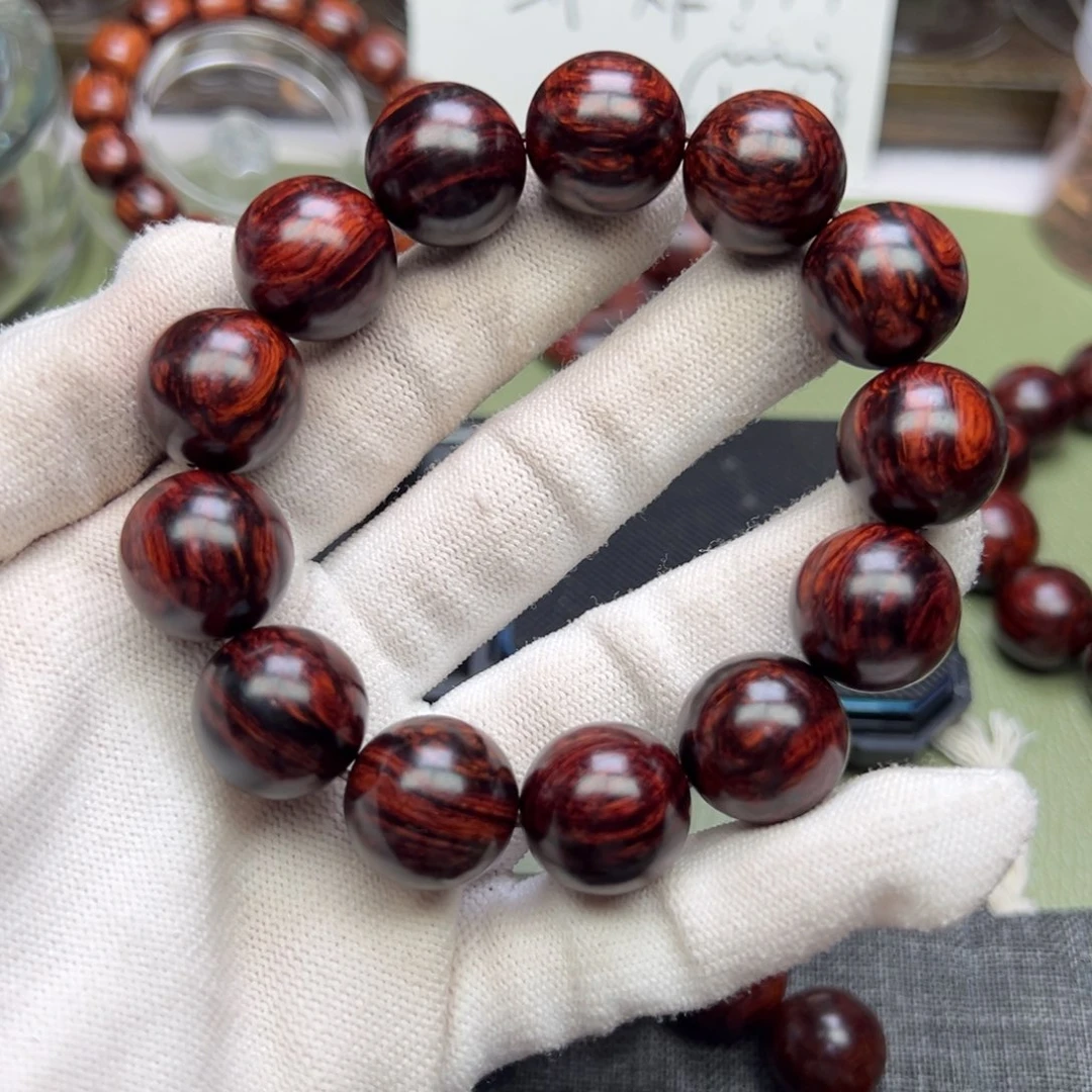 降真香其他轉*海南红降1.8黑金火焰纹满结油极品。