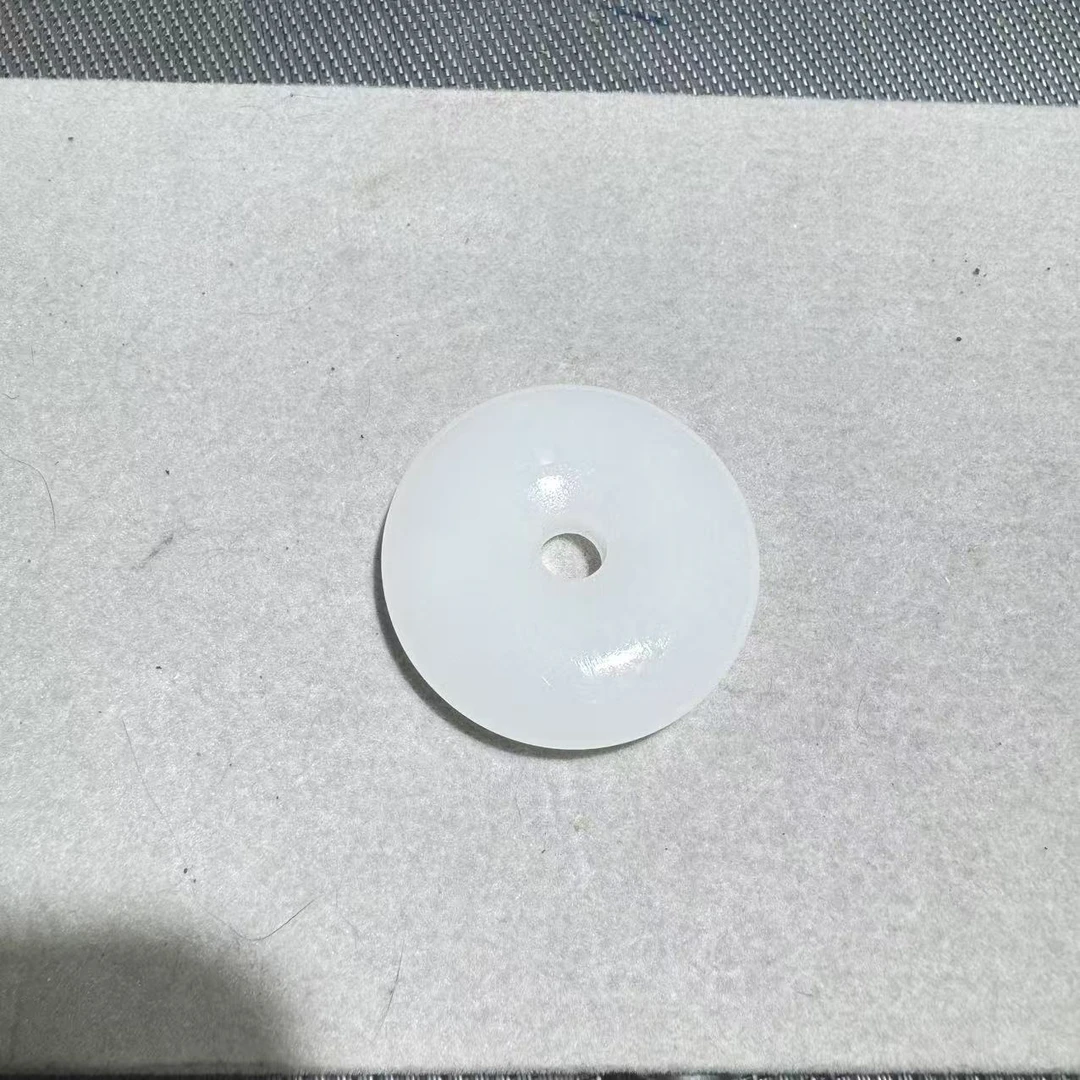 D032 天然和田玉平安扣吊坠 拍一发一多样性发其一