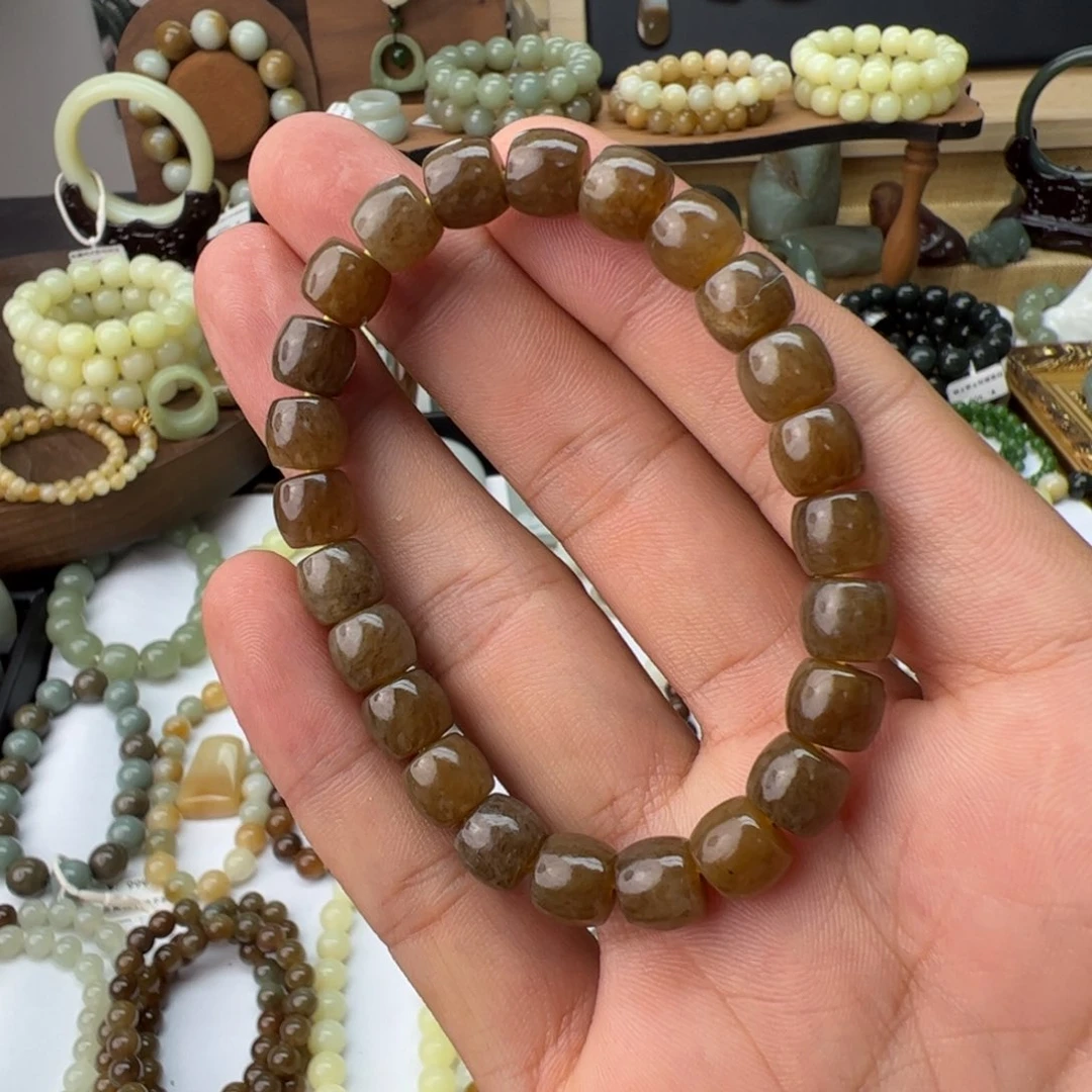 和田玉未镶嵌手链卡8糖福利