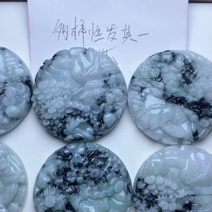 翡翠未镶嵌颈饰翡翠