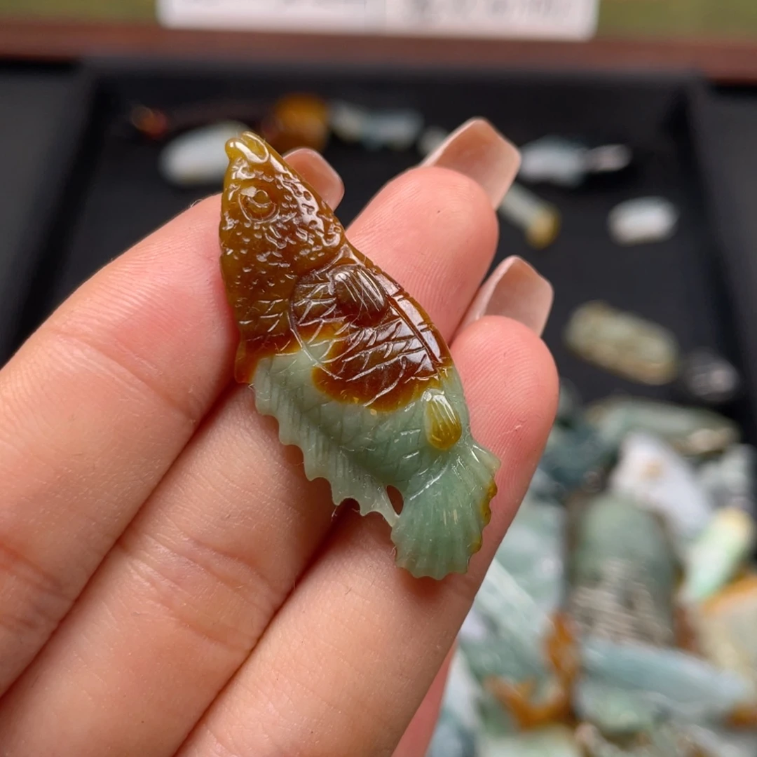 定制翡翠未镶嵌翡翠