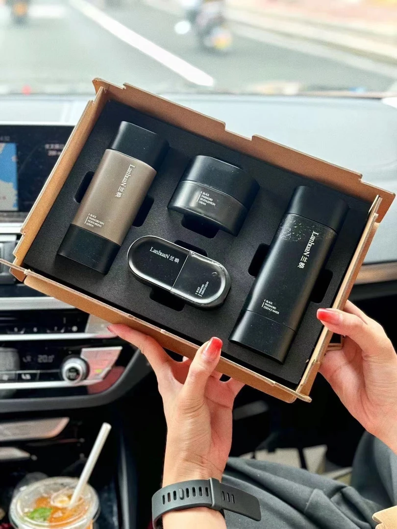 兰唤兰花油水乳套盒！嘭润精致滋润保湿无矿油无色素