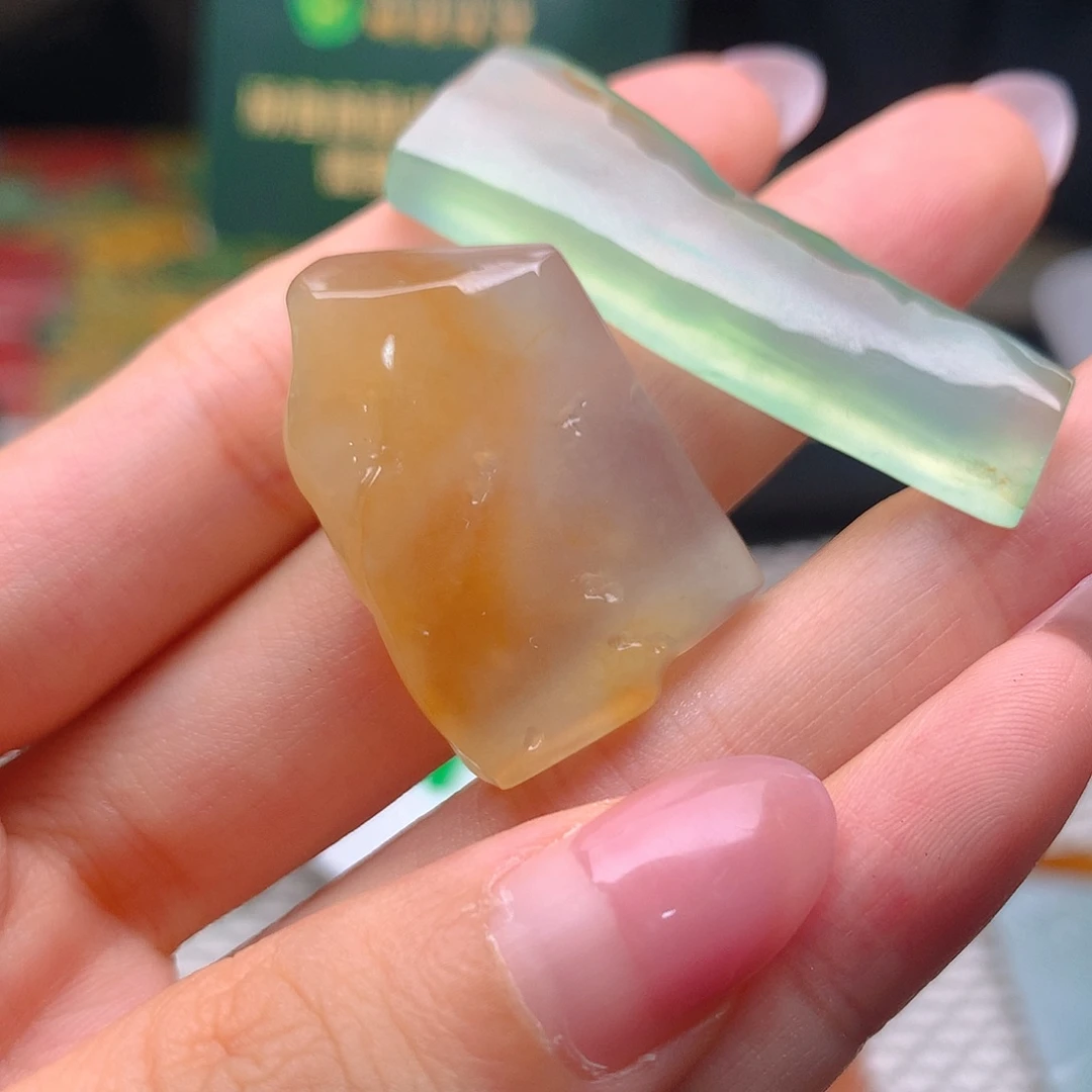 定制翡翠未镶嵌不退不换