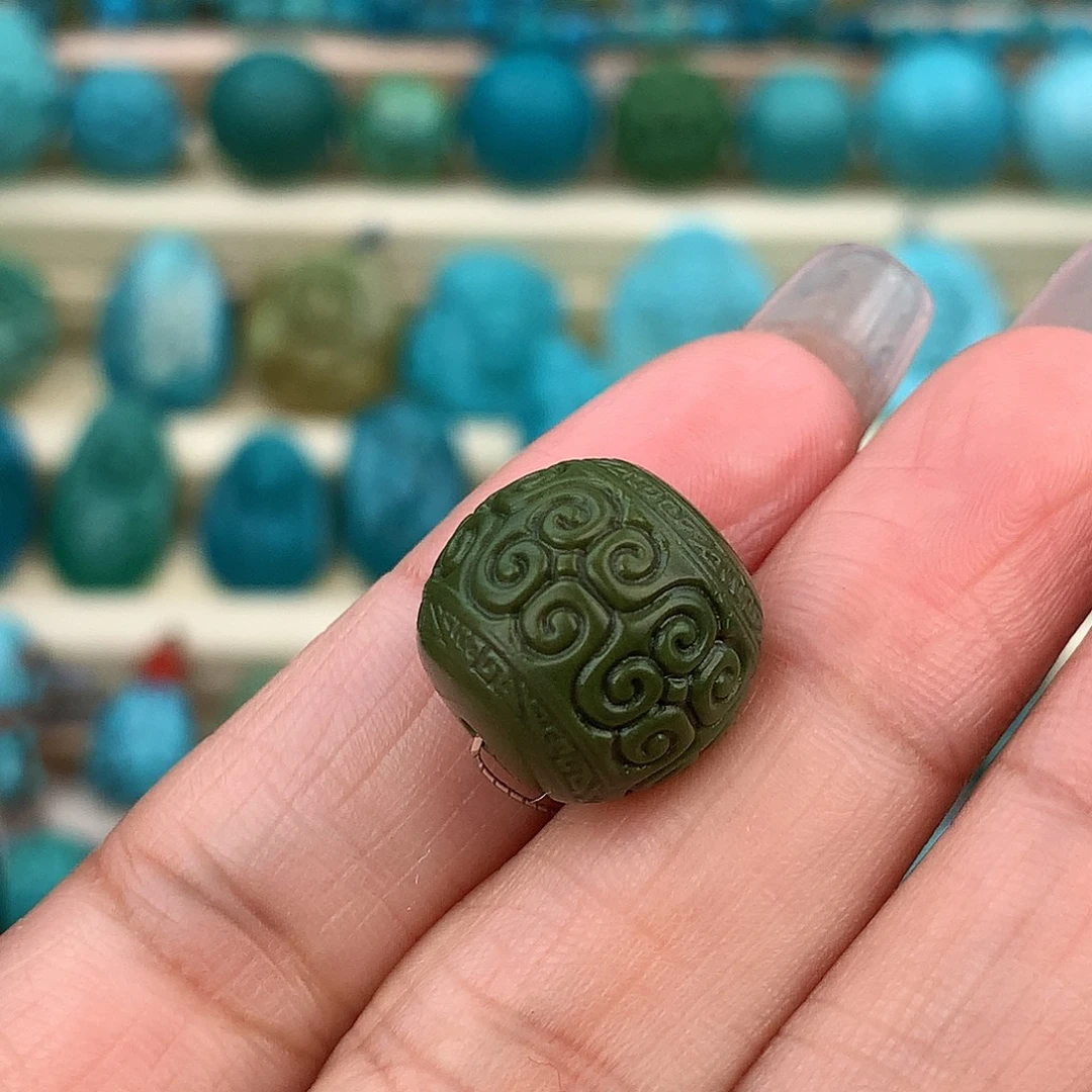 绿松石未镶嵌珠宝奇石14.8