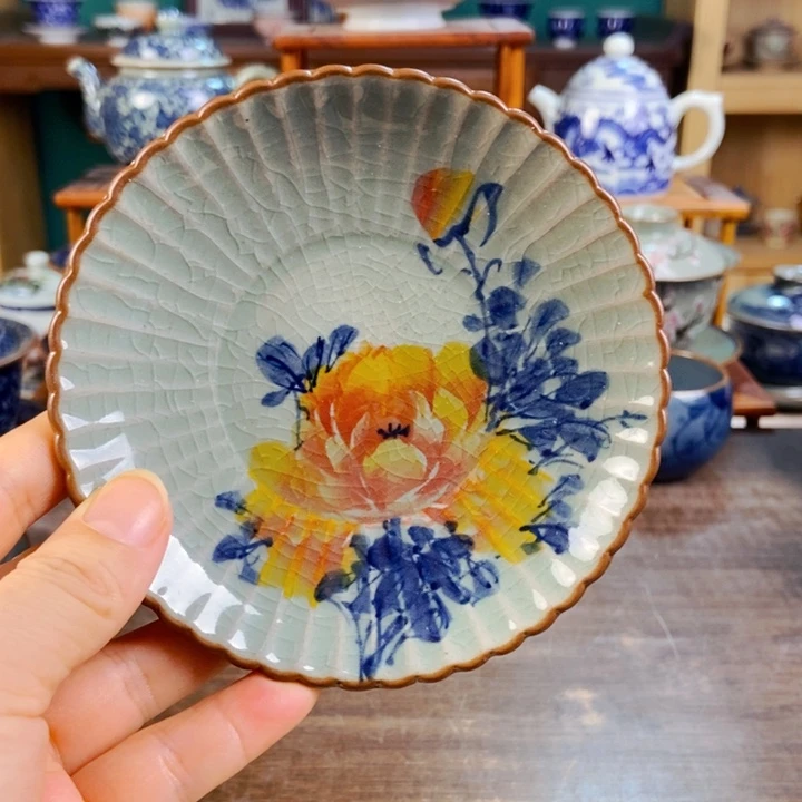 瓷片手工制作工艺精湛等