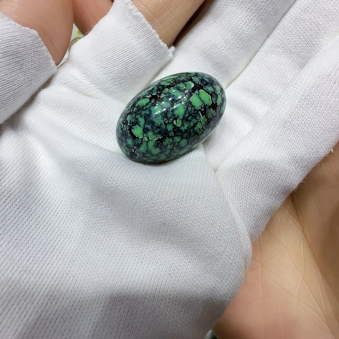 未镶嵌绿松石原矿绿松石