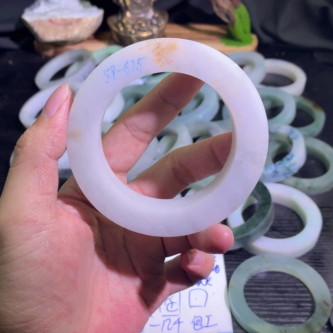 定制翡翠未镶嵌天然翡翠A货毛胚手镯定制