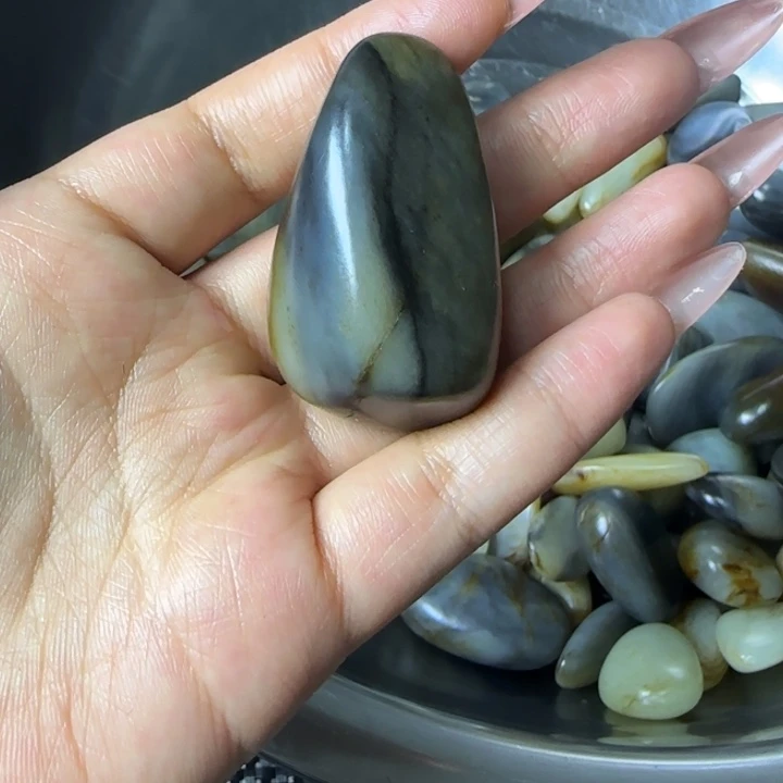 髙***髙未镶嵌和田玉把件