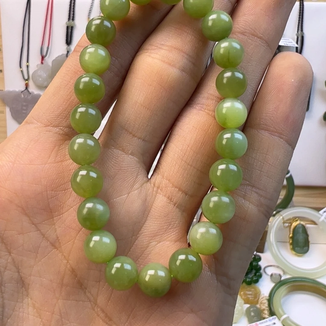 逮***叽和田玉未镶嵌手镯