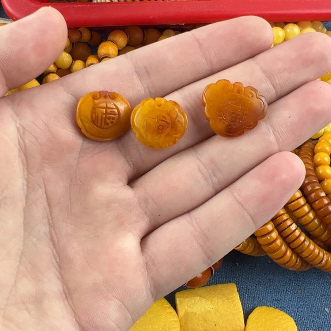 琥珀未镶嵌珠宝奇石多样性其中一件