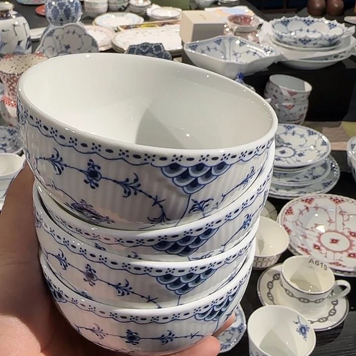 四个米饭碗米饭碗