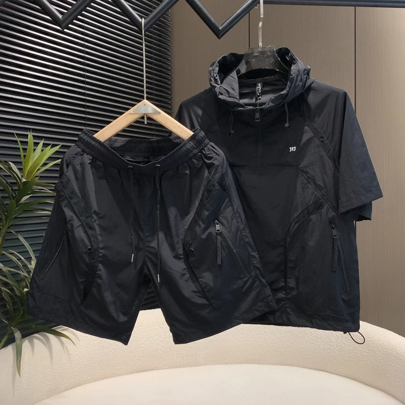 夏季薄款工装户外速干运动套装男士半拉链连帽短袖休闲短裤两件套