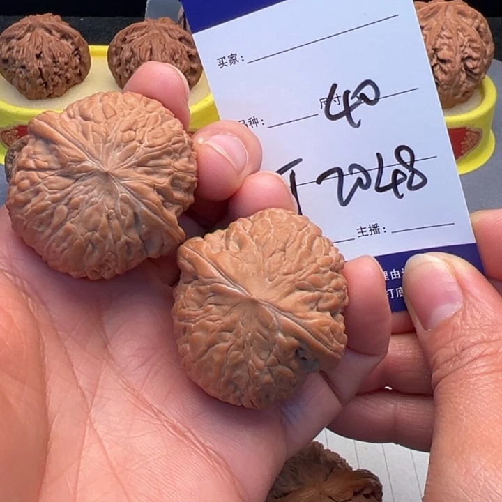 文玩核桃把件A****Y铁锤妹妹T2048