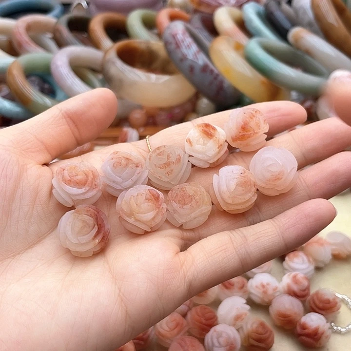 石英质玉圈口齐全未镶嵌整****?