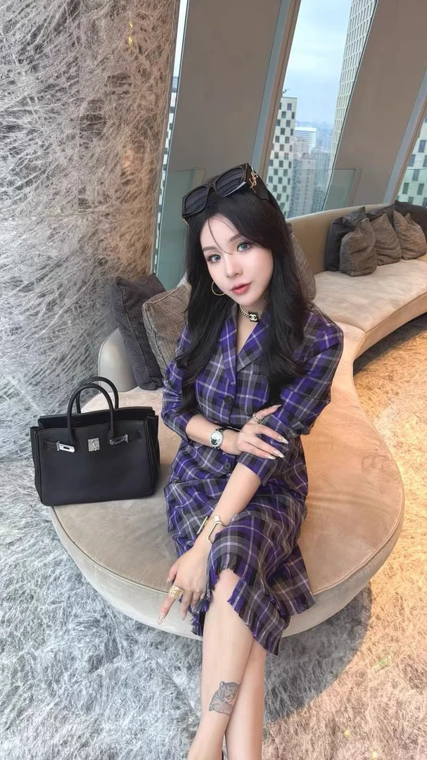 秋秋精选新款复古方格纹套装203965