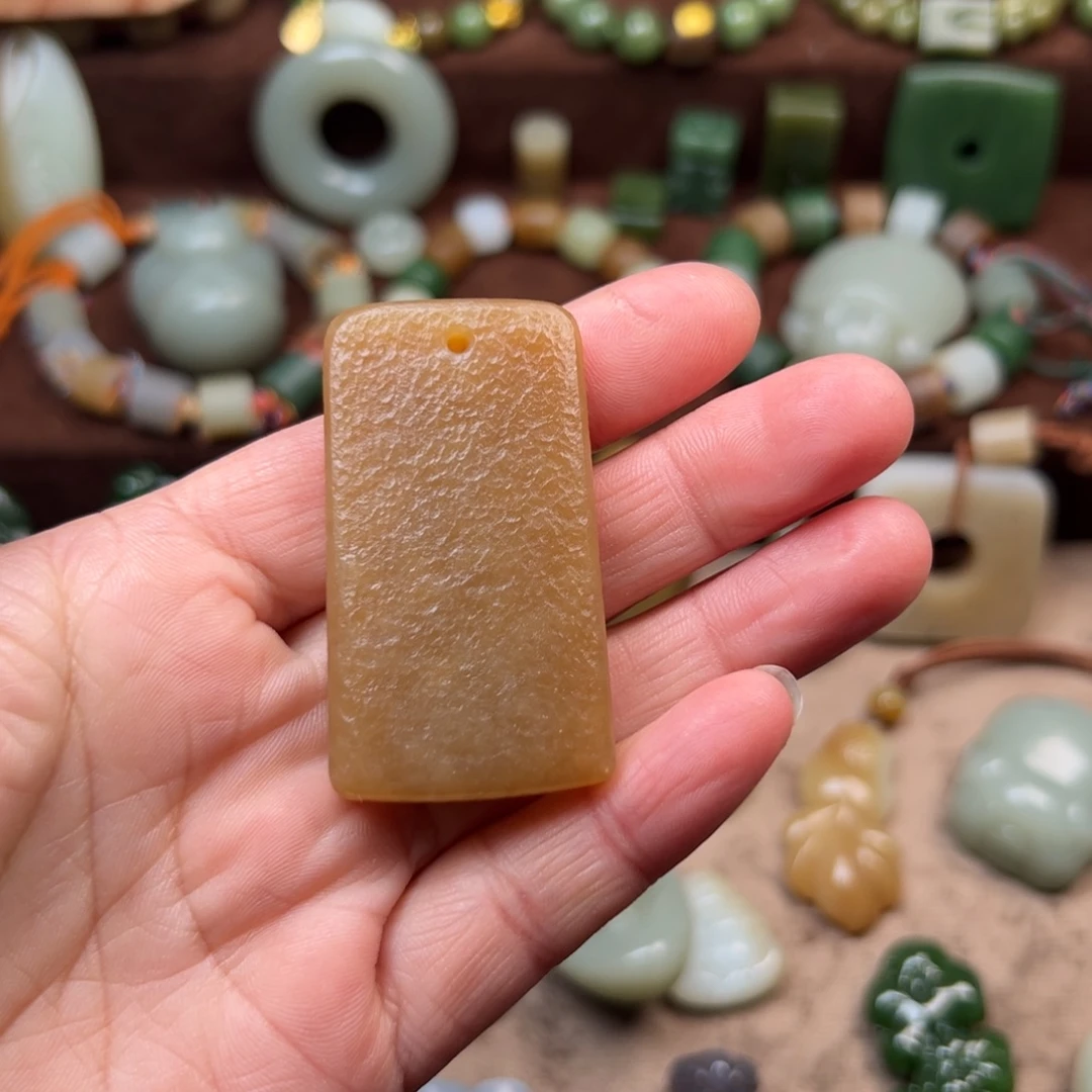 龙***风和田玉未镶嵌颈饰