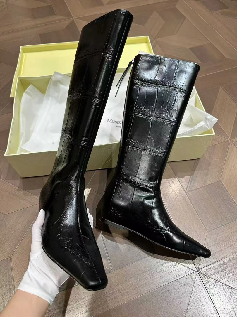 女鞋尖头短筒高跟鞋骑士时装靴女士粗跟百搭女靴马靴时尚真皮秋冬