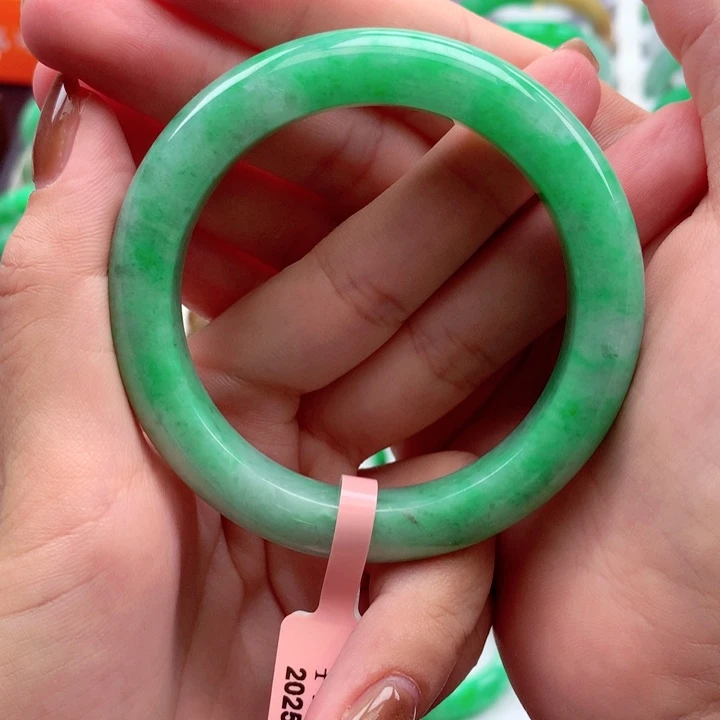 未镶嵌手镯翡翠翡翠