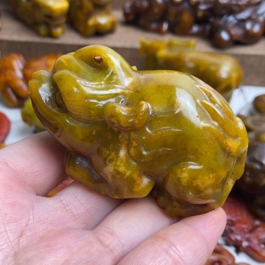 蛇纹石玉未镶嵌颈饰75