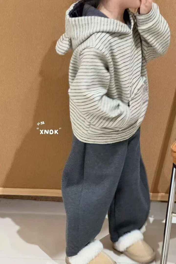 儿童加绒套装2025秋季新款儿童韩版可爱条纹卫衣弯刀裤幼儿园休闲
