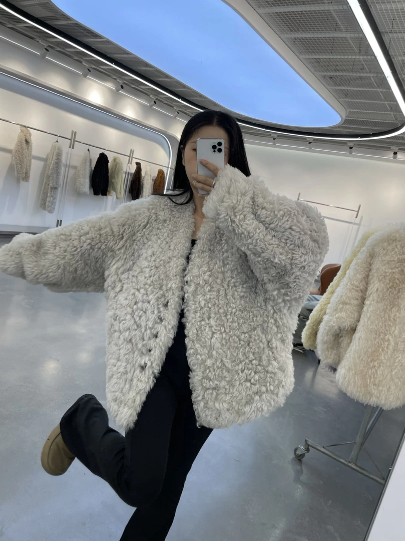 托斯卡纳皮毛一体皮草羊毛外套W059