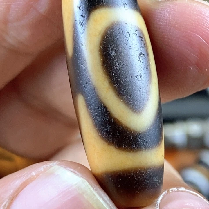 只买单纯的吊坠，没带链子，属的性质。