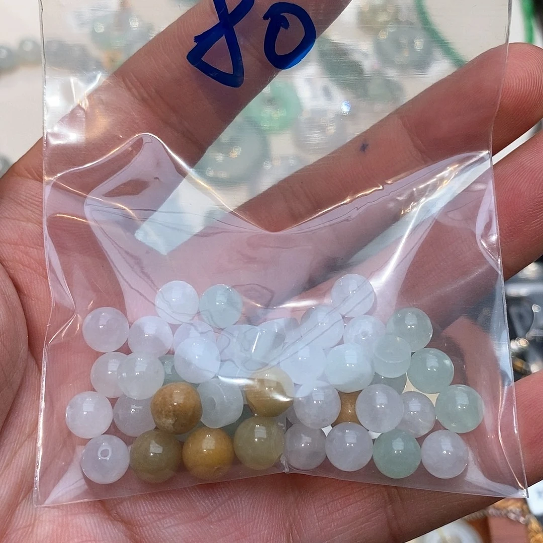 翡翠未镶嵌颈饰珠子