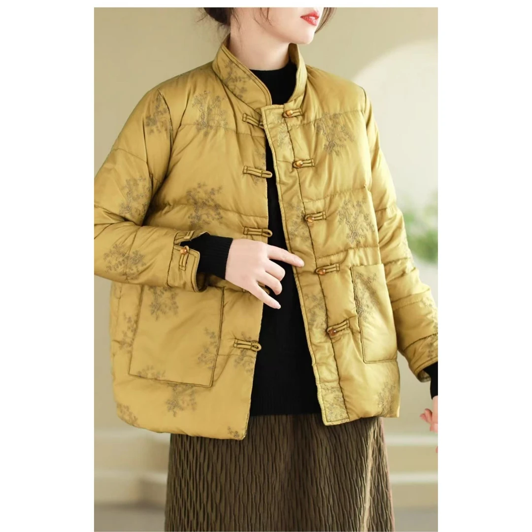 《水晶扣》中国风绣花复古外套女短款轻薄立领服中式盘扣冬季