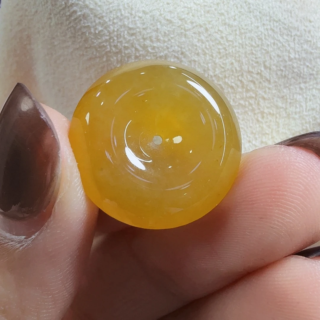 翡翠未镶嵌颈饰黄翡满色