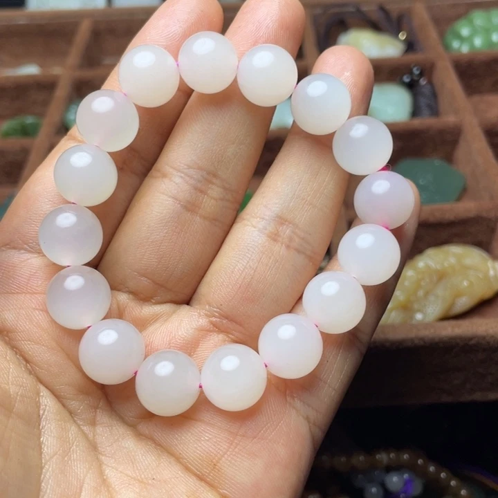 和田玉未镶嵌珠宝半成品空**