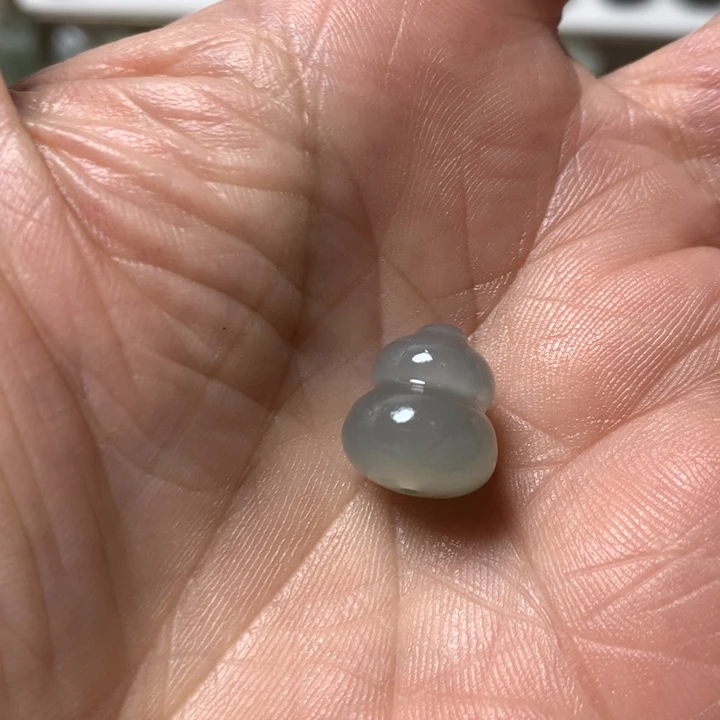 和田玉（糖玉）未镶嵌珠宝奇石