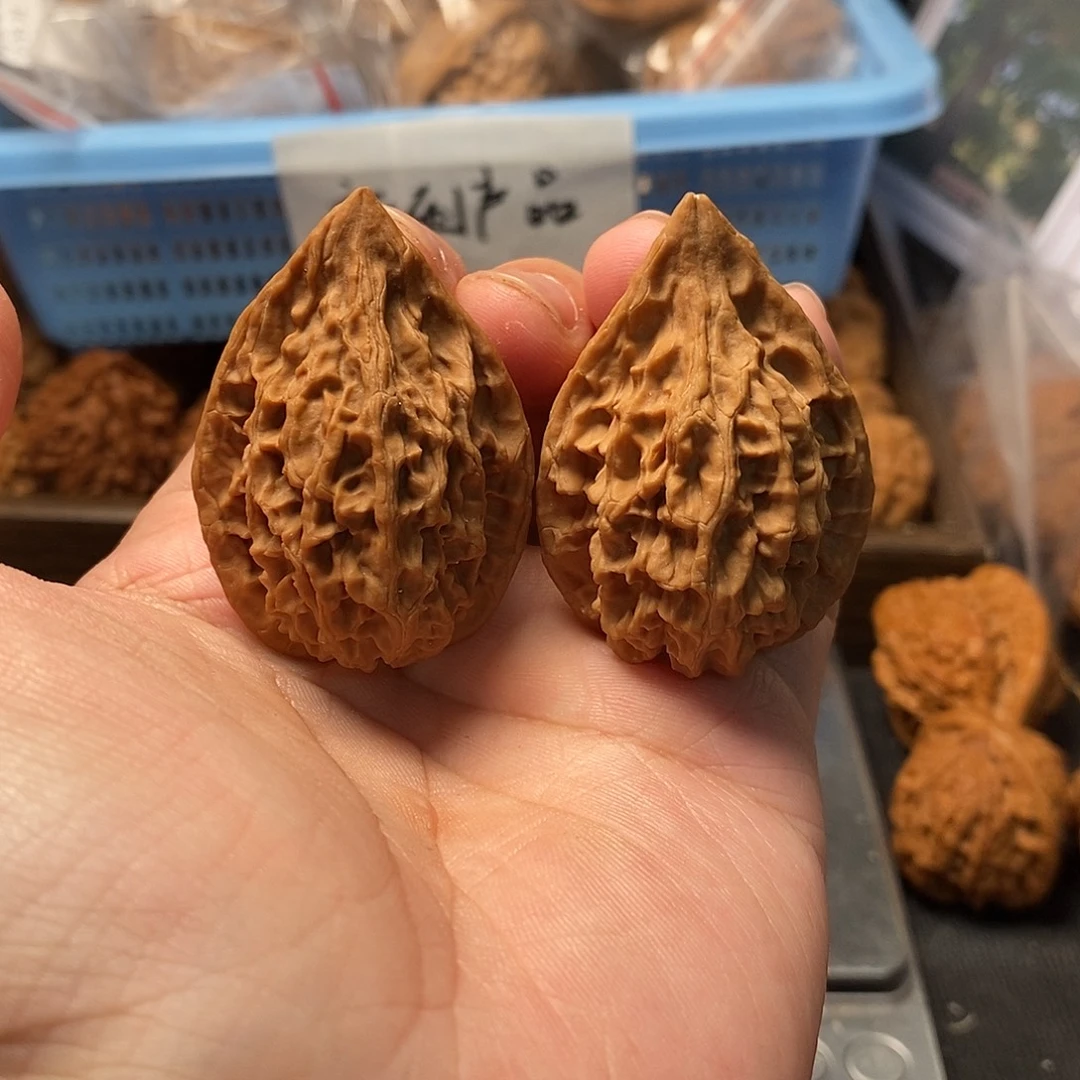 1文玩核桃火麟剑34-493