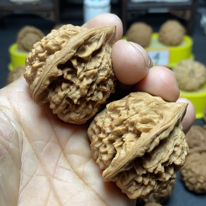 核桃麒麟纹大官帽01